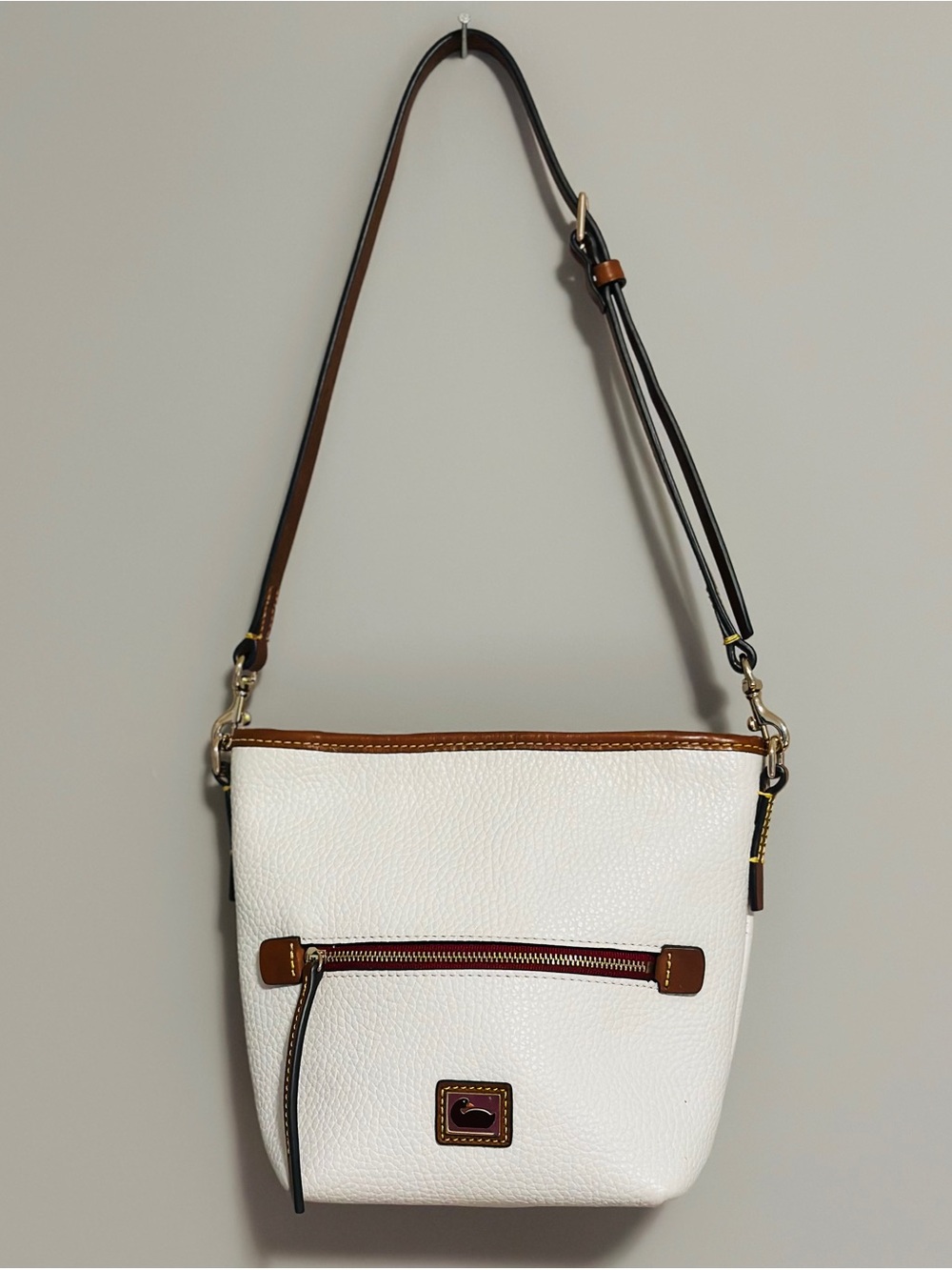 DOONEY & BOURKE Pebbled Grain Leather Medium Crossbody Bag